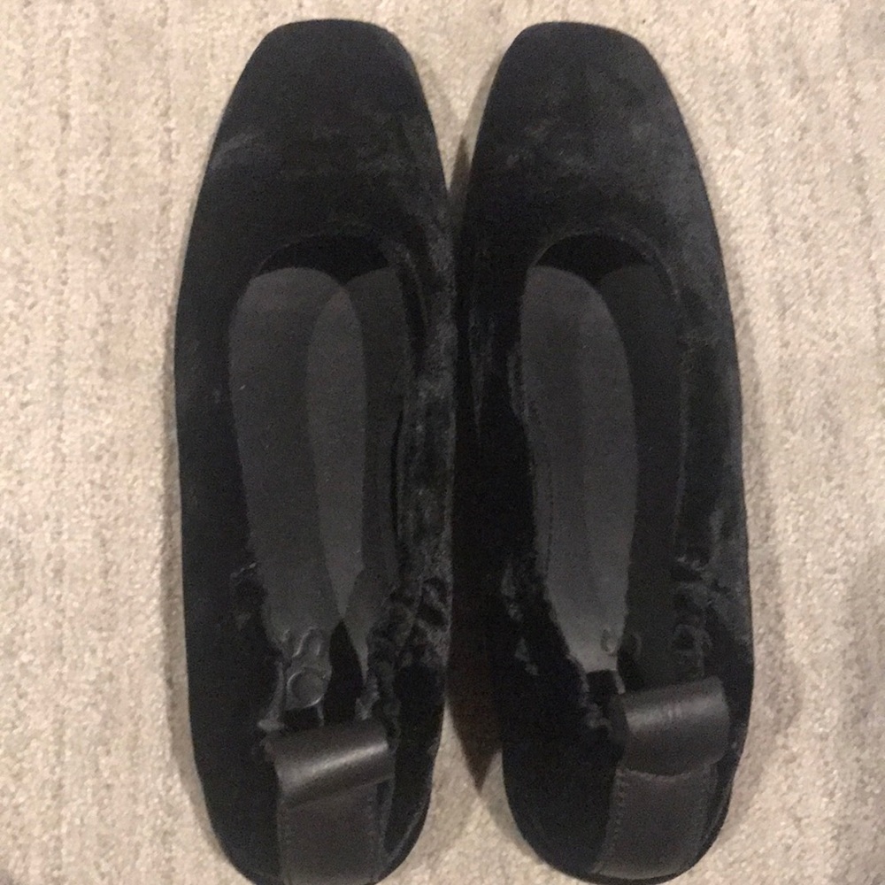 NWT COS Velvet Flats size 38